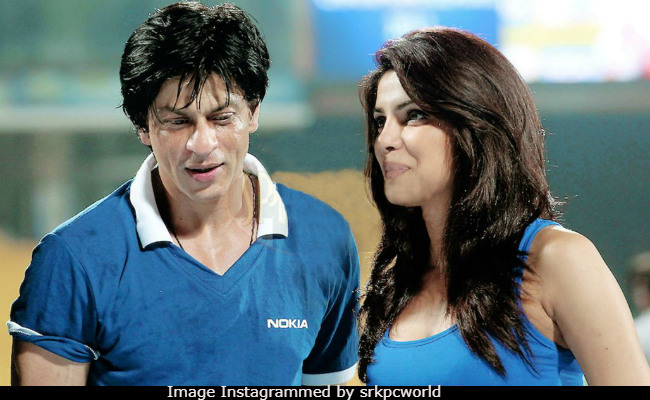 Shah Rukh Khan Can't Help Himself, Responds To Priyanka Chopra Wedding Question With A Joke