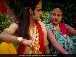 Janmashtami 2018: राधा से रूठ गए कृष्णा, फिर 'कान्हा तोहरा बिना...' गाने पर यूं झूम उठे... देखें Video Janmashtami 2018: राधा से रूठ गए कृष्णा, फिर 'कान्हा तोहरा बिना...' गाने पर यूं झूम उठे... देखें Video