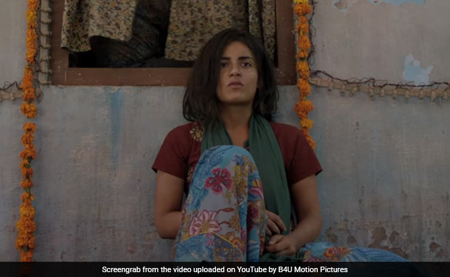 Pataakha Trailer: सुनील ग्रोवर ने छेड़ दिया ऐसा युद्ध, देखकर आप भी सोचने पर हो जाएंगे मजबूर... देखें Video