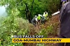 33 Headed For Picnic Die As Bus Falls In Gorge Off Mumbai-Goa Highway 33 Headed For Picnic Die As Bus Falls In Gorge Off Mumbai-Goa Highway