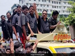 Alagiri's Chennai Show Of Strength Today, After Feelers To Brother Stalin Alagiri's Chennai Show Of Strength Today, After Feelers To Brother Stalin