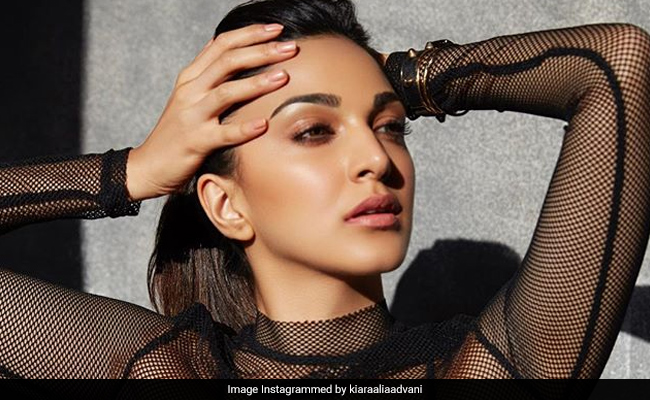 Kiara Advani Considers <I>Good News</I> Colleague Kareena Kapoor 'One Of The Most Iconic Stars'