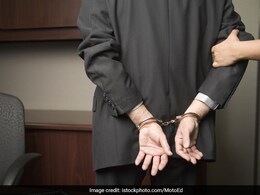 6 Accused Of Helping Russia Strike Apartment Building In Ukraine Detained