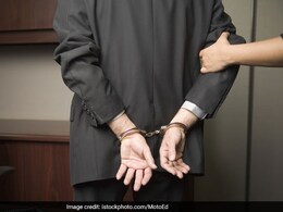 Ex-CIA Officer Gets 10 Years In Prison For Spying For China Ex-CIA Officer Gets 10 Years In Prison For Spying For China