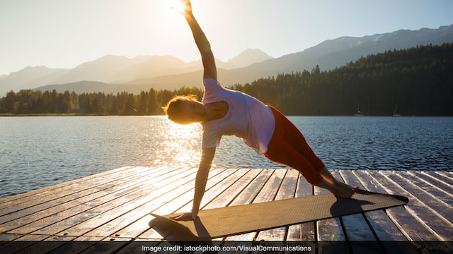 Aerial Yoga: What is it and some health benefits of aerial yoga