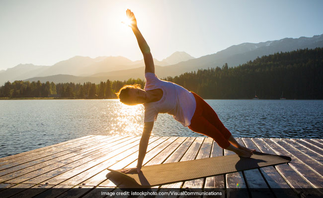 Aerial Yoga: What is it and some health benefits of aerial yoga