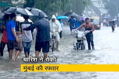 मुंबई में बारिश का कहर, दहिसर में तीन मकान ढहे मुंबई में बारिश का कहर, दहिसर में तीन मकान ढहे