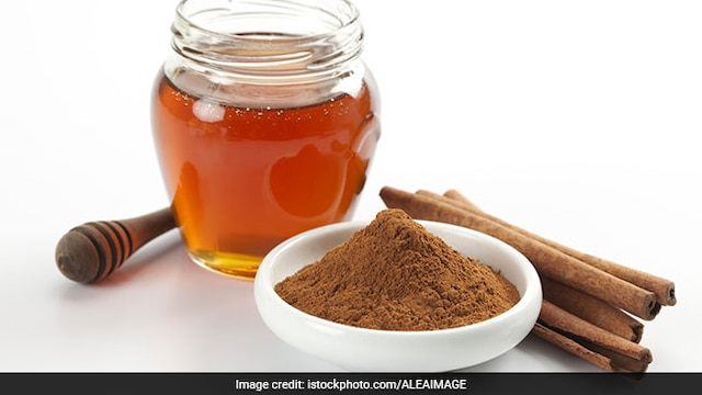 Both honey and cinnamon water can work wonders in inducing weight loss