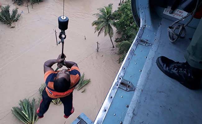 38 Helicopters, Hundreds Of Boats In Rescue Ops In Flood-Hit Kerala