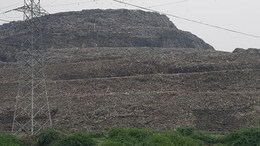 Delhi MCD To Work On 4 New Waste Processing Plants To Tackle Landfill Crisis