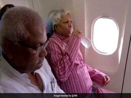 बिहार में न लॉ है, न ऑर्डर; देश तानाशाही की ओर बढ़ रहा : लालू यादव बिहार में न लॉ है, न ऑर्डर; देश तानाशाही की ओर बढ़ रहा : लालू यादव