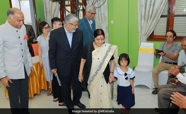 Sushma Swaraj Meets Prosthetic Limb Users At Vietnam's 'Jaipur Foot' Camp