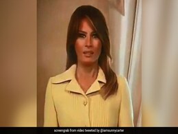 Melania Trump's "Haunted" Expression After Meeting Putin Is Going Viral Melania Trump's "Haunted" Expression After Meeting Putin Is Going Viral