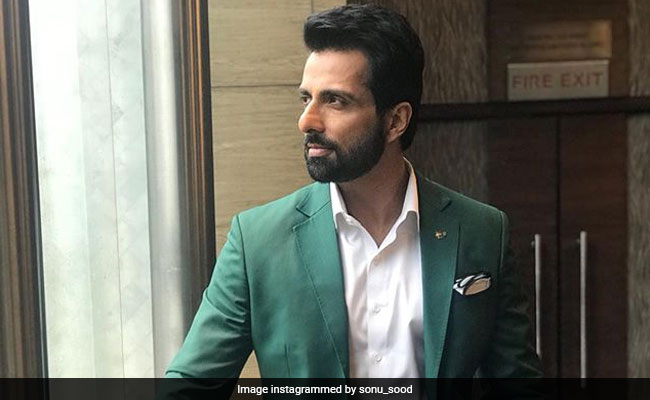 <I>Manikarnika</I>: Sonu Sood Says, 'Can't Work With Two Directors On One Set'