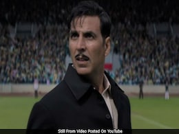 <i>Gold</i> Box Office Collection Day 1: Akshay Kumar's Film Wins On Independence Day, Earns Over Rs 25 Crore <i>Gold</i> Box Office Collection Day 1: Akshay Kumar's Film Wins On Independence Day, Earns Over Rs 25 Crore