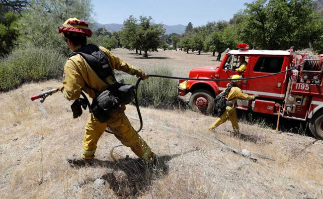 Crews Battling Deadly California Wildfire Slowed By Returning Winds