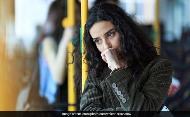 Anxiety Disorders: बार-बार होती है घबराहट, तो ये आसान उपाय आएंगे काम... Anxiety Disorders: बार-बार होती है घबराहट, तो ये आसान उपाय आएंगे काम...