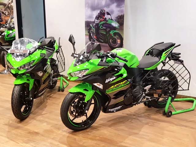 Kawasaki Ninja 400 - First Look