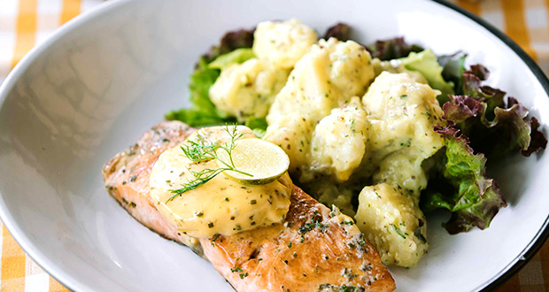 Salmon is rich in fatty acids, absorption of this can be facilitated by nutrients found in sauted veggies