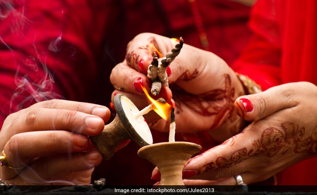 Teej 2019: Date, Significance Of Hariyali Teej Fast And Foods To Celebrate
