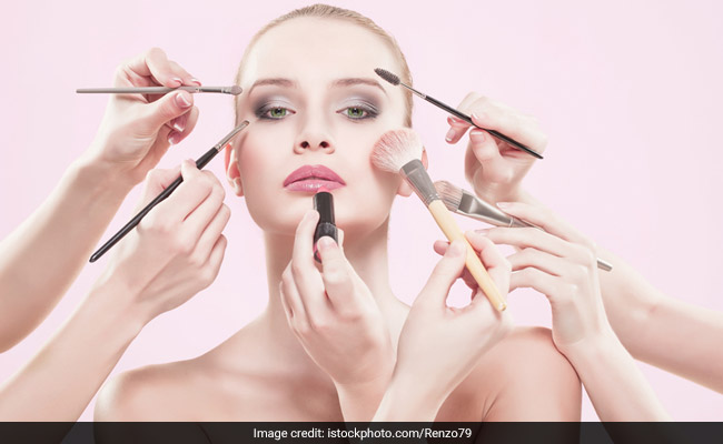7 Makeup Brushes That Every Beauty Newbie Must Own
