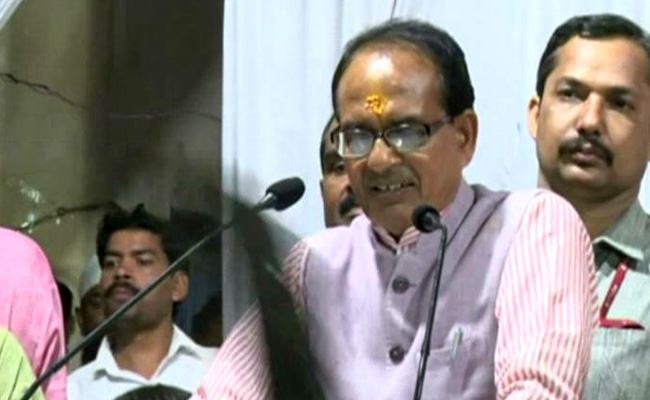 "Congress After My Blood": Shivraj Chouhan Attacked With Stones, Slipper
