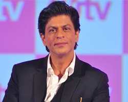 शाहरुख खान ने खोला राज, बोले- मैं अवार्ड फंक्शन के जरिए अपने माता- पिता से बात करता हूं...