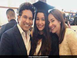 VIDEO: सचिन तेंदुलकर की बेटी Sara Tendulkar हुईं ग्रेजुएट, माता-पिता के साथ ऐसे किया एन्जॉय VIDEO: सचिन तेंदुलकर की बेटी Sara Tendulkar हुईं ग्रेजुएट, माता-पिता के साथ ऐसे किया एन्जॉय