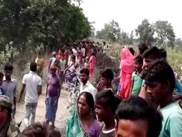 बिजली के तार की चपेट में आया स्कूल वाहन, दो बच्चों की झुलसकर मौत बिजली के तार की चपेट में आया स्कूल वाहन, दो बच्चों की झुलसकर मौत