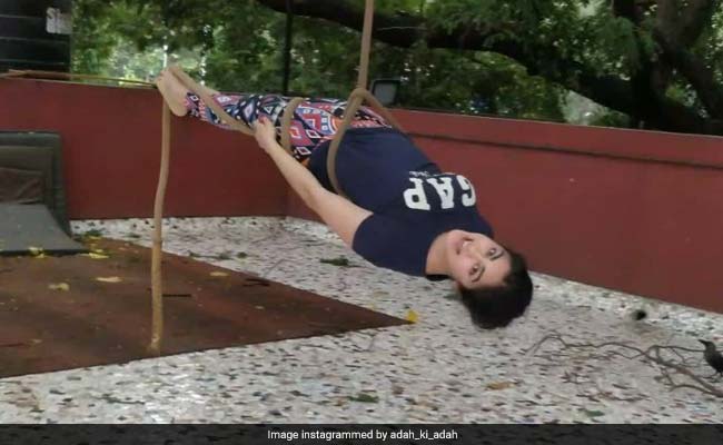 एक्ट्रेस अदा शर्मा का ये करतब देखकर दंग रह जाएंगे आप, रस्सी से कुछ यूं किया कमाल.. देखें Video