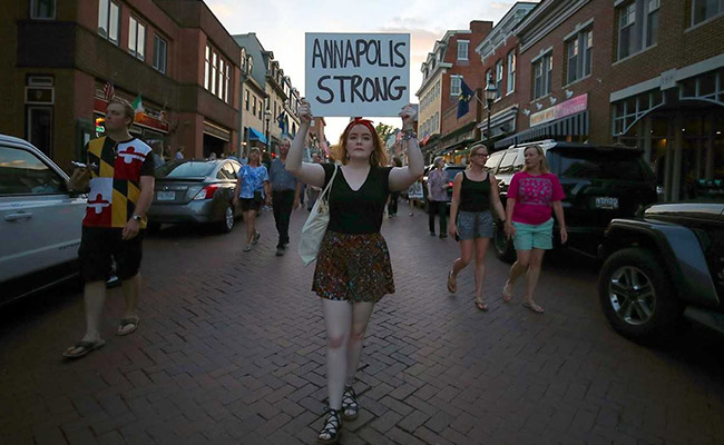 US Reporters Fight Back With Words After Colleagues Gunned Down