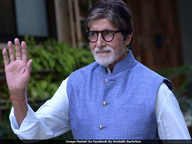 'Unbelievable,' Says Shocked Twitter After Amitabh Bachchan Welcomes KRK Back