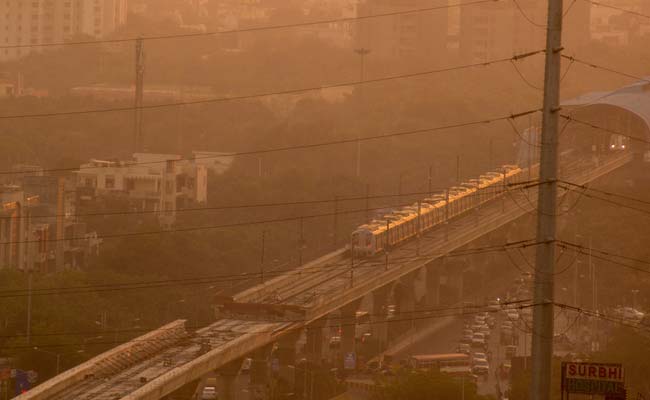 As Pollution Levels Rise, Doctors Call For Delay In Delhi Half Marathon