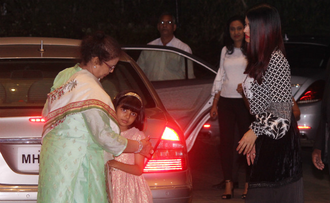 Aishwarya Rai Bachchan And Aaradhya Will Not Let Vrinda Rai Leave Without A Hug And It's So Cute