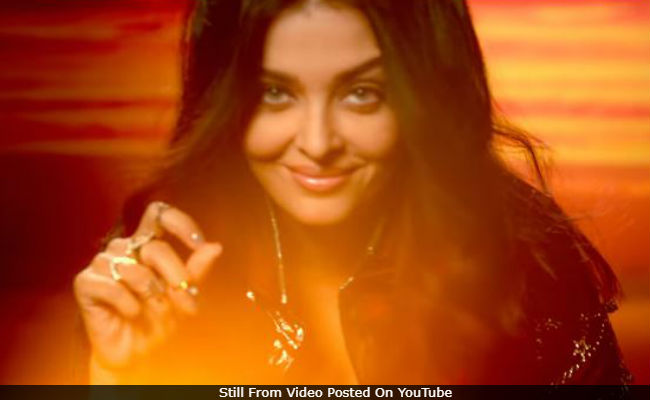 <i>Fanney Khan</i> Teaser: Anil Kapoor Dreams Big, Aishwarya Rai Bachchan Is The Bonus
