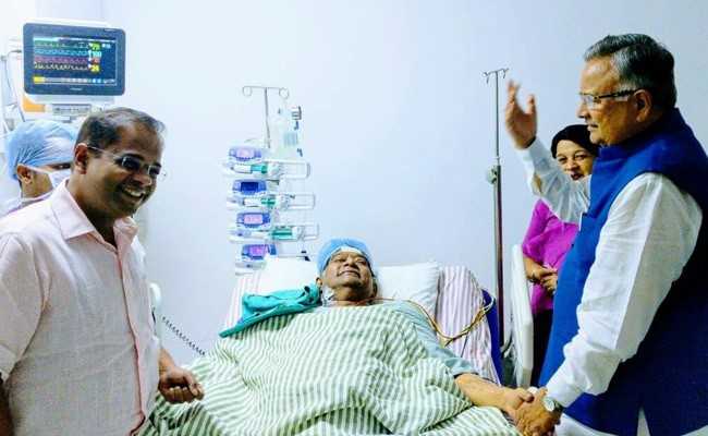 छत्तीसगढ़ के पूर्व सीएम अजीत जोगी वेंटिलेटर पर, एयर एम्बुलेंस से दिल्ली जाएंगे