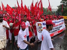 With Demands Of Loan Waiver, Minimum Wage, Farmers Hit The Road In Delhi With Demands Of Loan Waiver, Minimum Wage, Farmers Hit The Road In Delhi