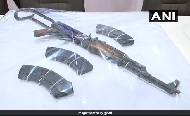मुंबई : दाऊद गैंग के सदस्य के घर से मिली एके-56 राइफल