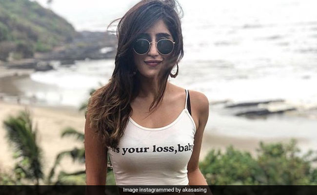 खींच मेरी फोटो.. से Thug Ranjha के बीच 2 साल, जानें आखिर कहां बिजी थीं Akasa