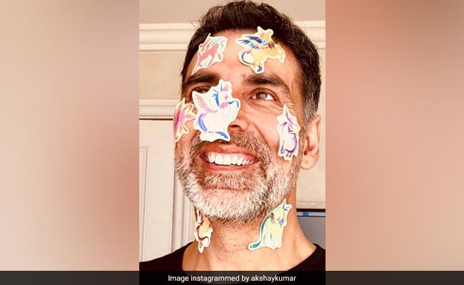 Akshay Kumar 'Loved' Your Suggestions For Nitara's Unicorn Gift. Meantime, He Found A 'Quick Fix'