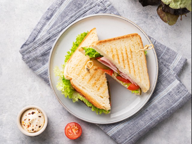 Start Your Day Right With These 5 Easy Breakfast Sandwiches