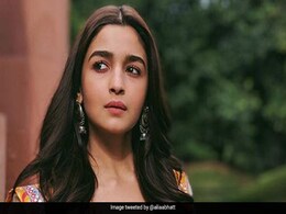 Alia Bhatt Injured On The Sets Of <I>Kalank</I>: Reports Alia Bhatt Injured On The Sets Of <I>Kalank</I>: Reports