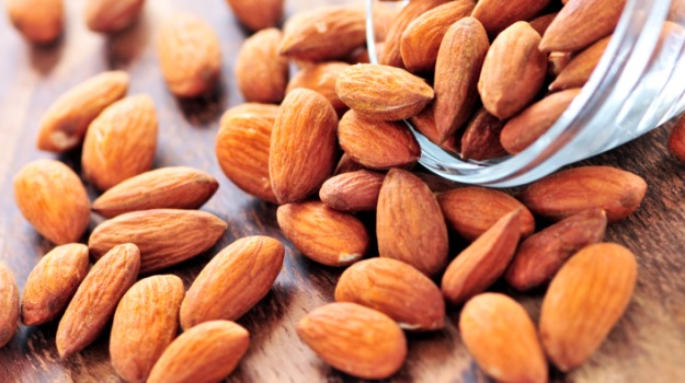 A Few Almonds Daily Can Offer You These Amazing Health Benefits