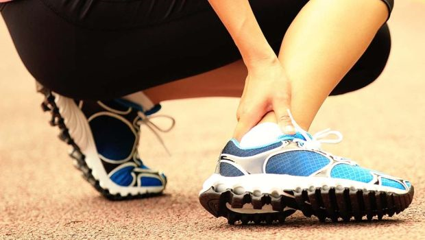 Tips for Cold Weather Cramp Relief: सर्दियों में क्यों आते हैं क्रैम्पस, राहत पाने के लिए आपनाएं ये आसान उपाय