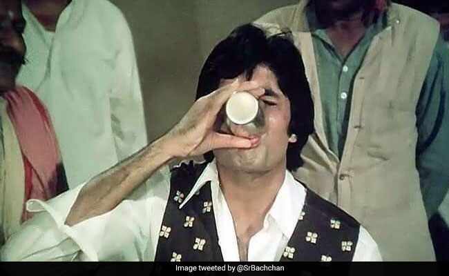 'खइके पान बनारस वाला' गाने का अमिताभ बच्चन ने खोला सबसे बड़ा राज