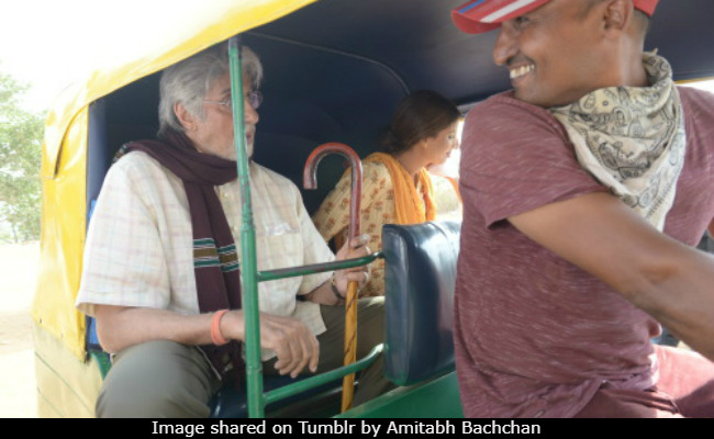 Shweta Bachchan, Making Her Acting Debut, Takes An Auto Ride With Dad Amitabh Bachchan