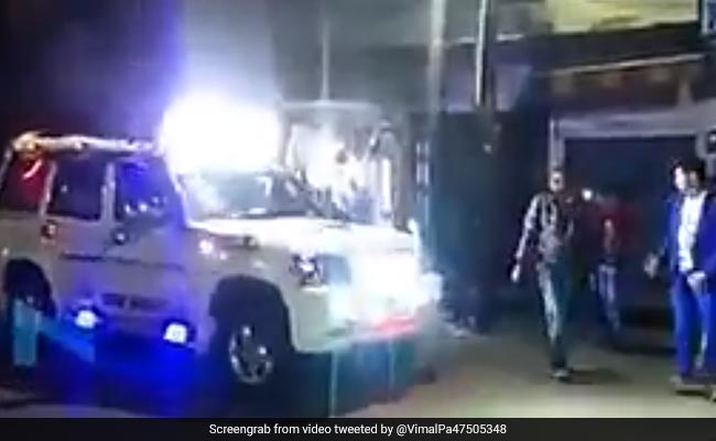 VIDEO: बारात में बारातियों के साथ नाची स्कॉर्पियो, आनंद महिंद्रा बोले- नाच मेरी जान