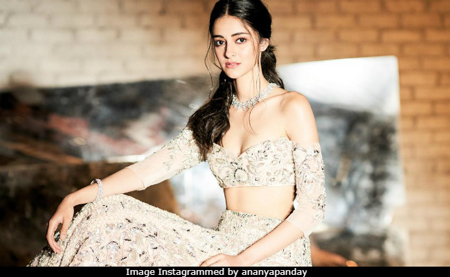 Ananya Panday, <I>Student Of The Year</i>, Tops Trends For Photoshoot Pics