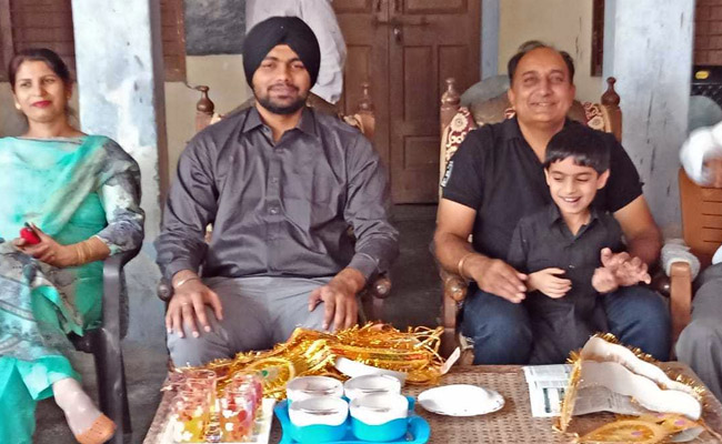 अंकुरजीत की कहानी, जिन्होंने बगैर आंखों की रोशनी के सिविल सर्विस परीक्षा में हासिल की 414वीं रैंक