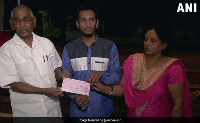 Lucknow Boy Who Lost Father Before Maths Board Exam Scores 100, Seeks Government's Help